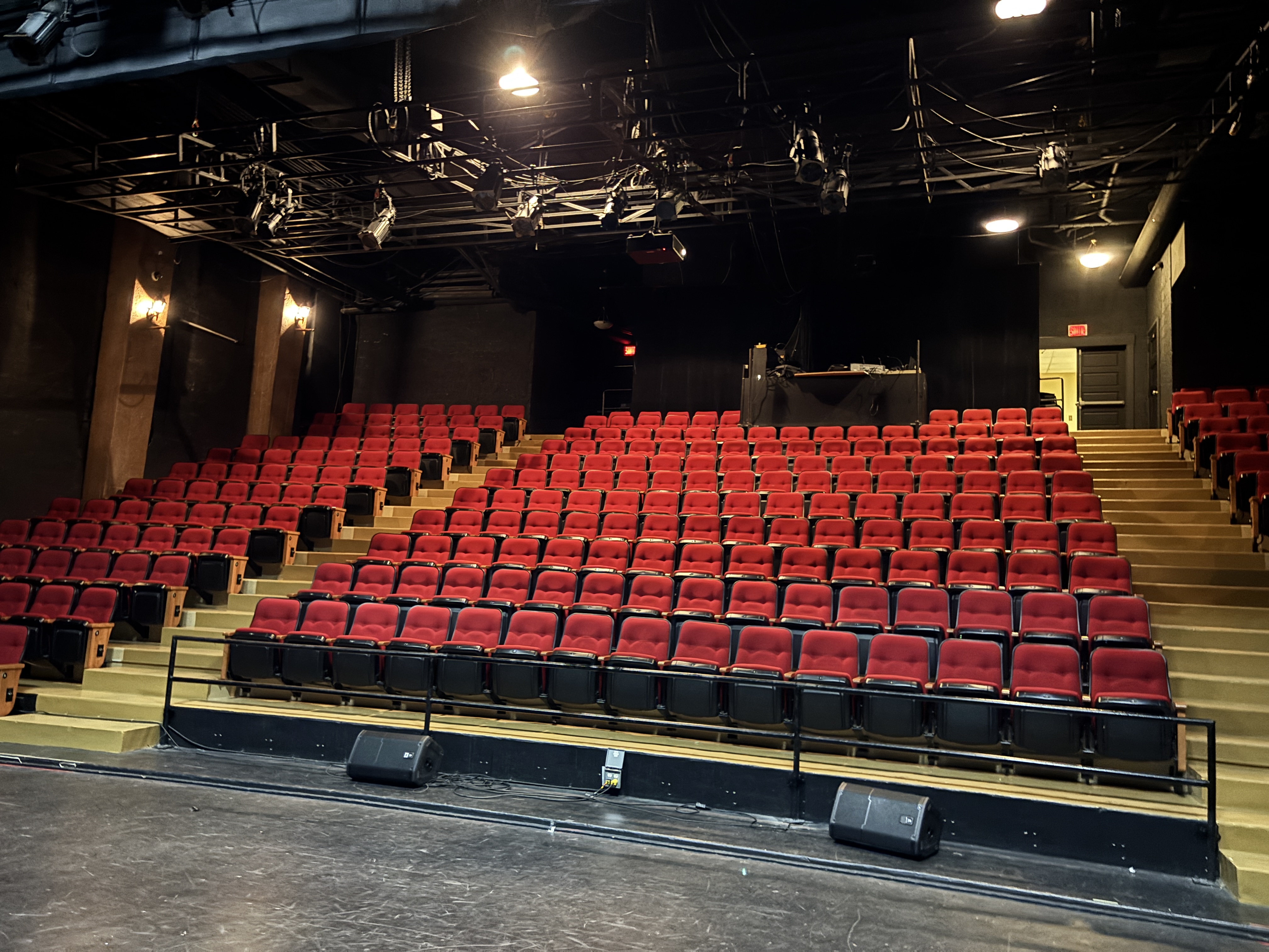 Location Théâtre Léonard St-Laurent - Photo 1